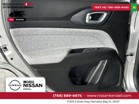 Used 2025 Jeep Compass Sport image 34