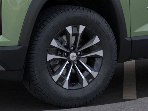 New 2025 Chevrolet Equinox LT w/ Safety and Technology Package image 9