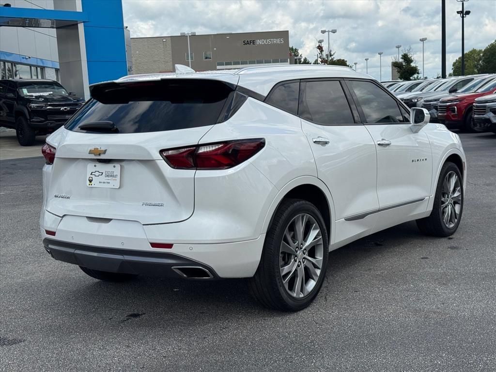 Used 2020 Chevrolet Blazer Premier w/ Driver Confidence II Package FWD image 3