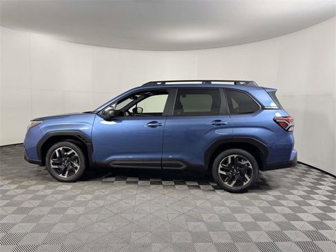 Certified 2025 Subaru Forester Limited image 11