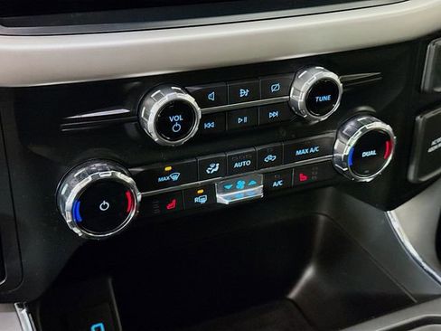 Used 2022 Ford F150 XLT w/ Equipment Group 302A High image 16