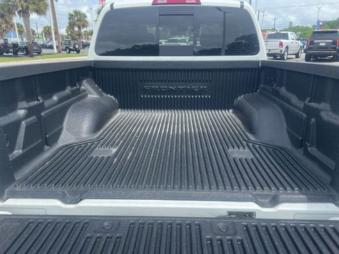 Used 2025 Nissan Frontier PRO-4X image 5