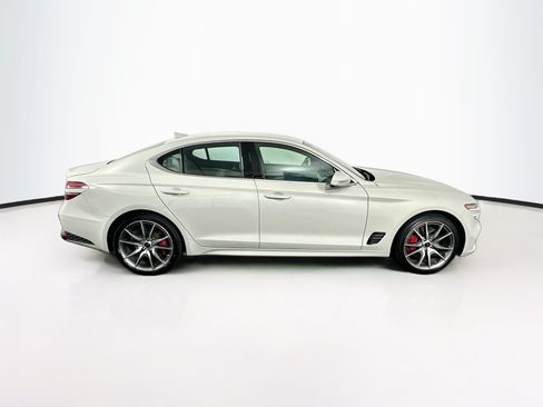 Used 2025 Genesis G70 2.5T RWD image 10