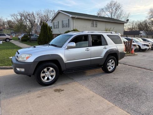 Used 2003 Toyota 4Runner Sport image 2