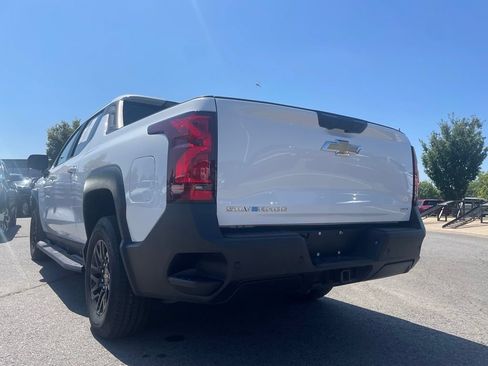 Used 2024 Chevrolet Silverado EV W/T AWD/4WD image 11