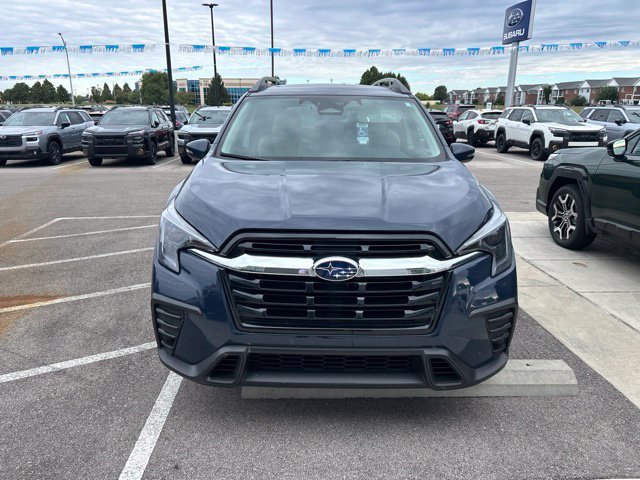 Used 2023 Subaru Ascent Premium w/ Convenience Package AWD/4WD image 2