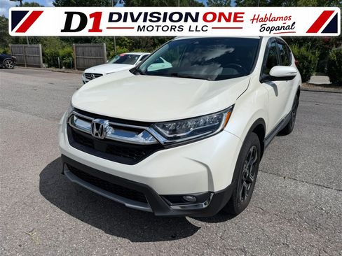 Used 2018 Honda CR-V Touring image 1