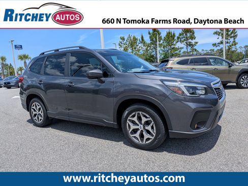 Used 2021 Subaru Forester Premium AWD/4WD image 1