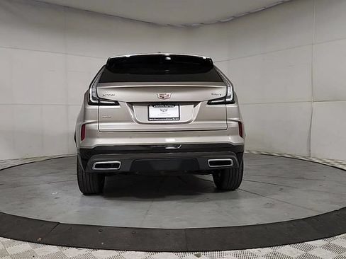 Used 2025 Cadillac XT4 Sport AWD/4WD image 6