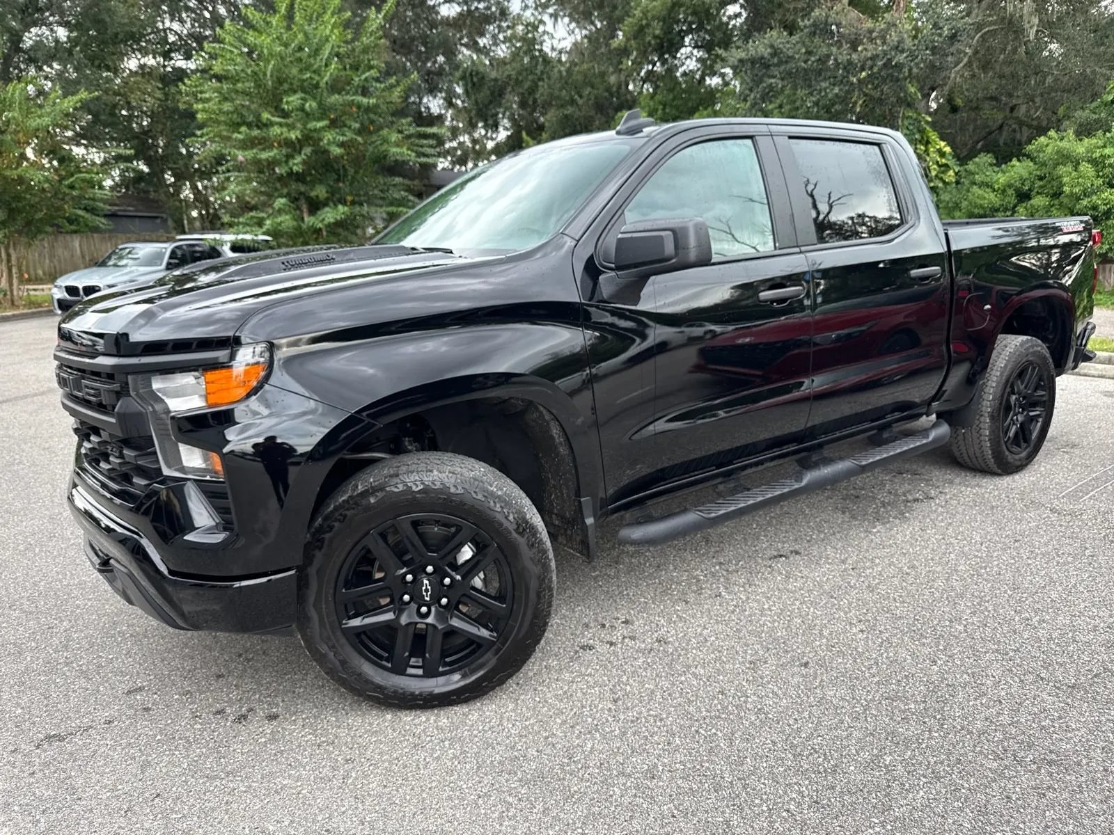 Used 2026 Chevrolet Silverado 1500 Custom Trail Boss w/ Turbomax Blackout Package AWD/4WD image 3
