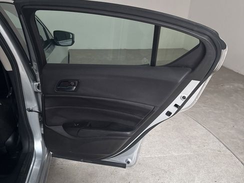 Used 2013 Acura ILX w/ Premium Package image 18