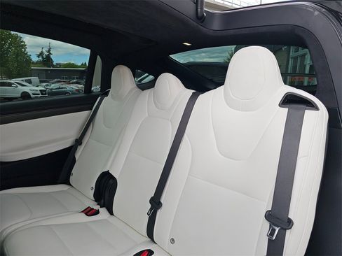 Used 2020 Tesla Model X Performance image 21
