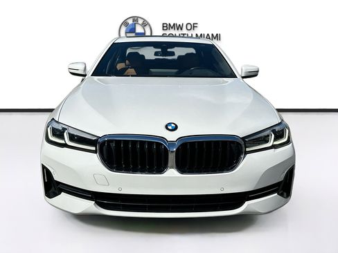 Used 2023 BMW 530i w/ Premium Package image 2