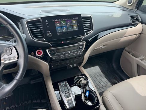 Used 2019 Honda Pilot Touring image 25