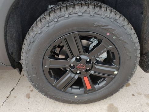 New 2026 Nissan Rogue SV AWD/4WD image 32