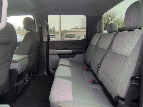 Used 2025 Ford F250 XLT w/ FX4 Off-Road Package image 24