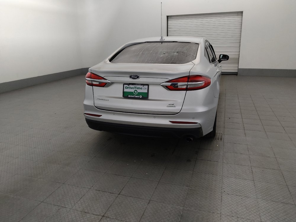 Used 2019 Ford Fusion SE FWD image 7