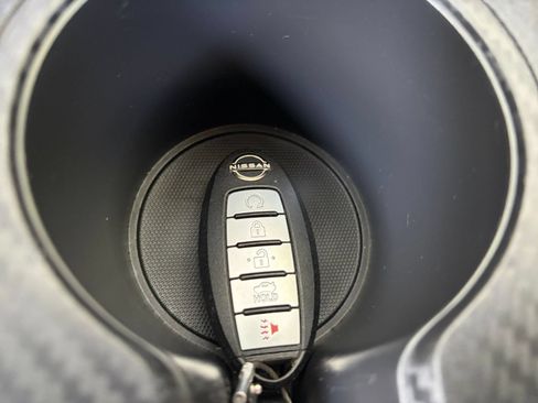 Used 2025 Nissan Altima 2.5 SV FWD image 21