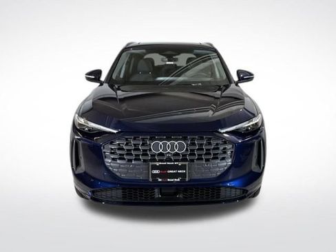 Used 2025 Audi Q5 Premium w/ Convenience Package image 20