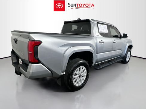 Used 2024 Toyota Tacoma SR5 RWD image 4