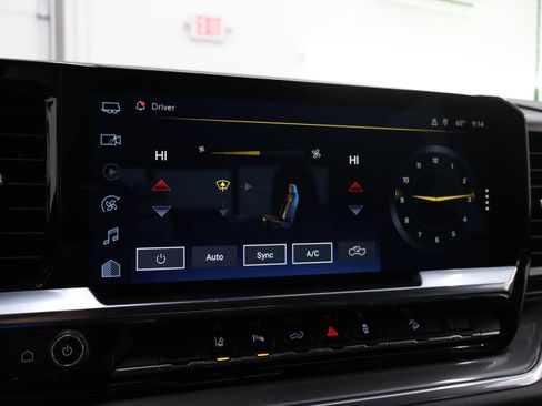 Used 2024 Chevrolet Silverado 3500 High Country w/ High Country Premium Package AWD/4WD image 11