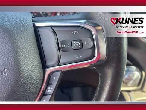 Used 2024 RAM 1500 Laramie image 15