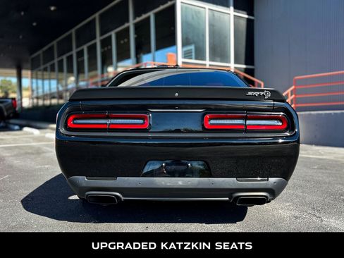 Used 2020 Dodge Challenger SRT Hellcat image 7