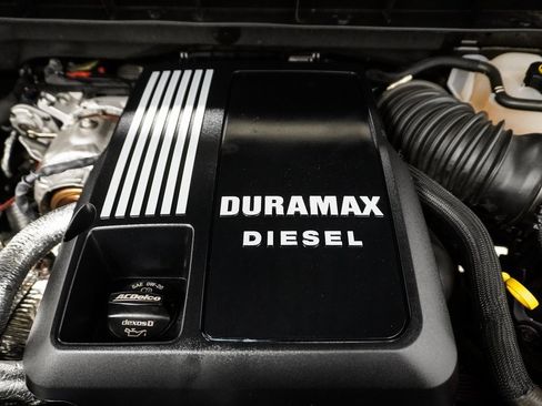 Used 2024 Chevrolet Silverado 1500 RST image 12