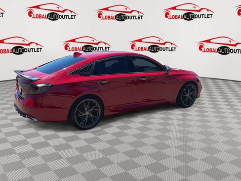 Used 2018 Honda Accord Sport image 8