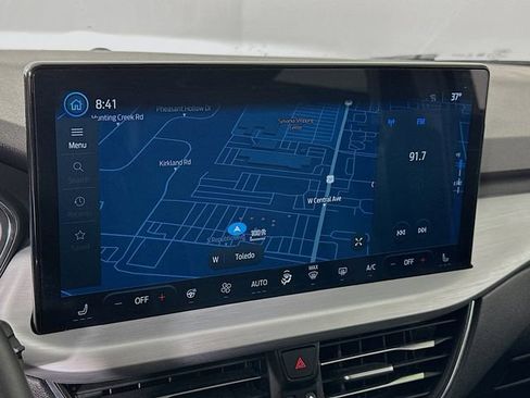 Used 2025 Ford Escape Platinum image 18