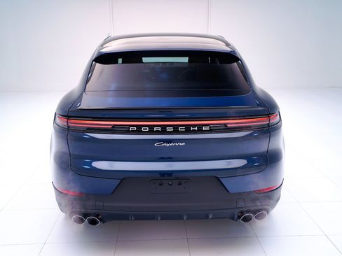 New 2026 Porsche Cayenne Coupe image 10