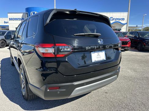 Certified 2024 Honda Pilot EX-L image 8