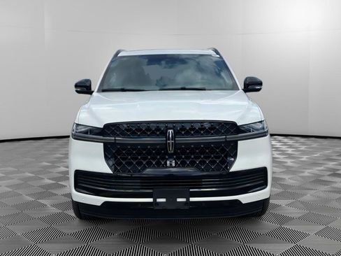 New 2026 Lincoln Navigator L Reserve image 2