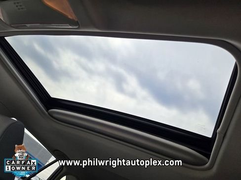 Used 2020 Toyota RAV4 XLE w/ Convenience Package image 10