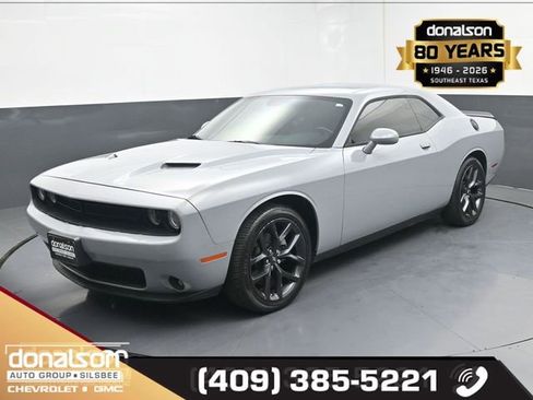 Used 2022 Dodge Challenger SXT w/ Blacktop Package image 5