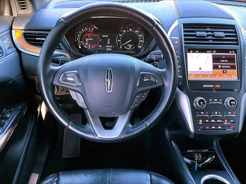 Used 2019 Lincoln MKC Reserve w/ MKC Climate Package image 5