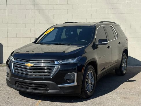 Used 2023 Chevrolet Traverse LT AWD/4WD image 2