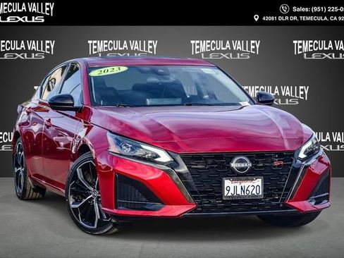 Used 2023 Nissan Altima 2.5 SR w/ SR Premium Package image 1