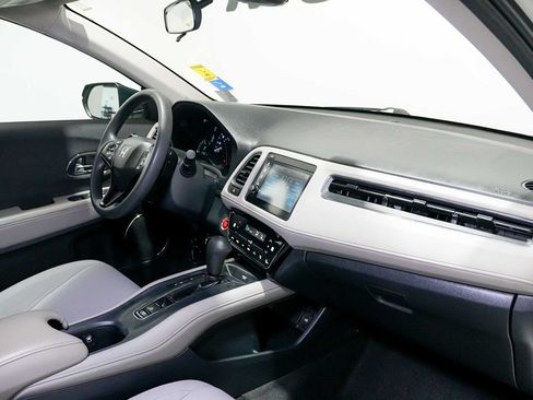 Used 2021 Honda HR-V EX image 19