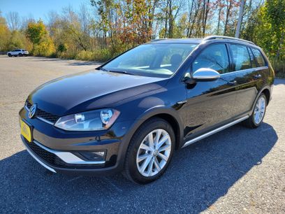Used 2017 Volkswagen Golf Alltrack S