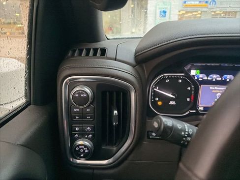 Used 2023 GMC Sierra 3500 Denali w/ Denali Ultimate Package image 9