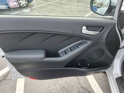 Used 2018 Kia Forte LX w/ LX Popular Package image 22