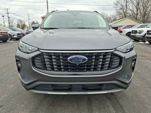 Certified 2024 Ford Escape Platinum AWD/4WD image 2