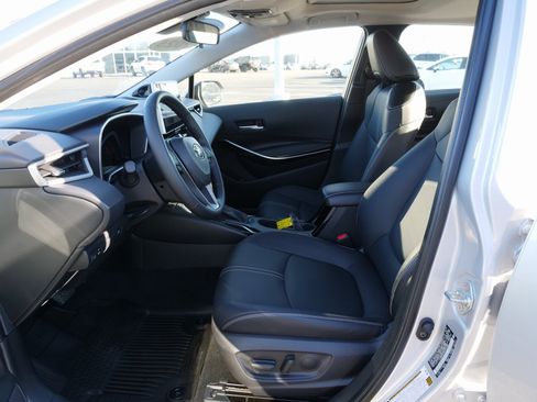 Used 2025 Toyota Corolla XLE image 17