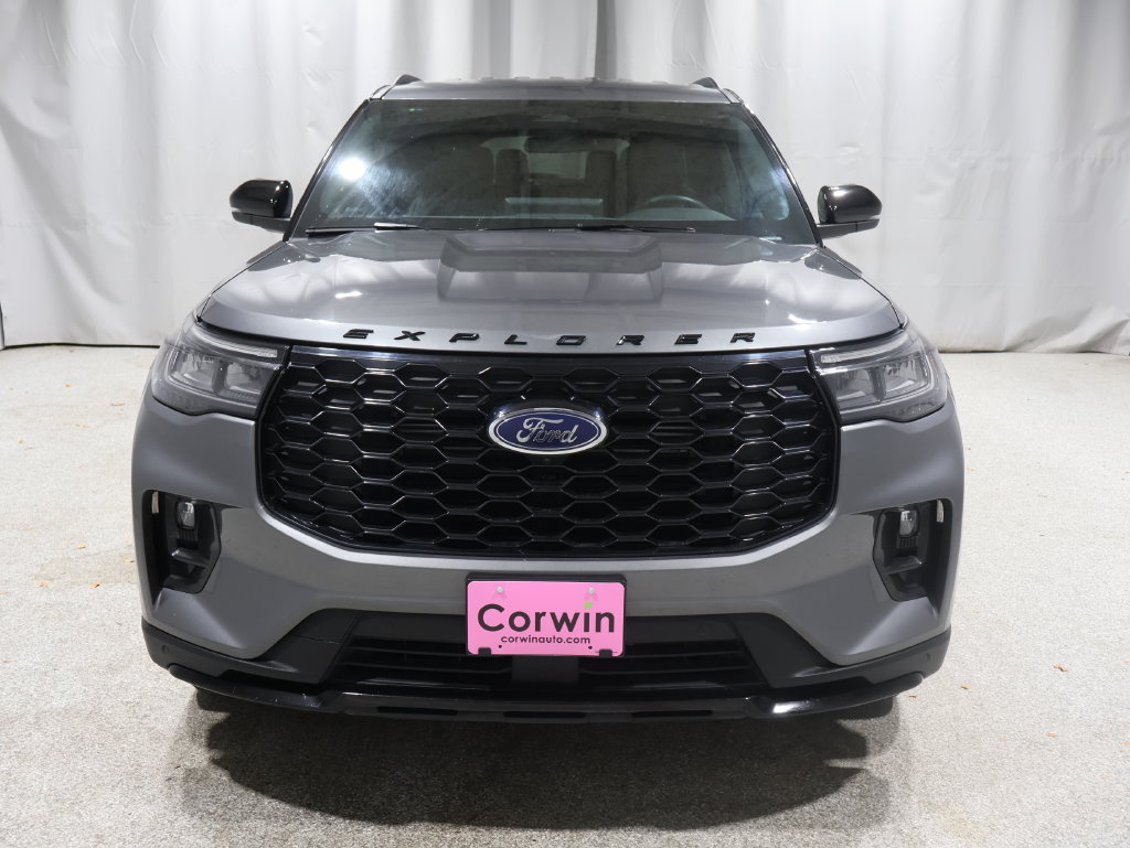 Used 2025 Ford Explorer ST-Line AWD/4WD image 6