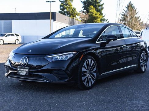 Used 2023 Mercedes-Benz EQE 350+ Sedan image 3
