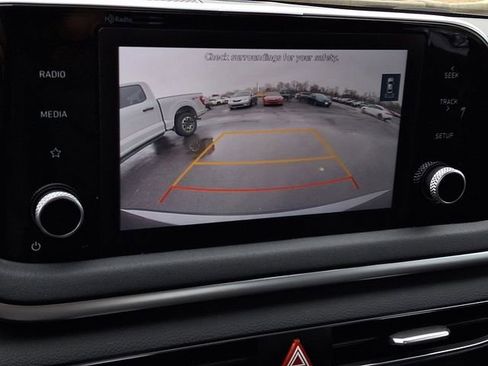 Used 2022 Hyundai Sonata SE image 17