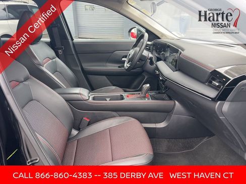 Certified 2025 Nissan Kicks SR image 33