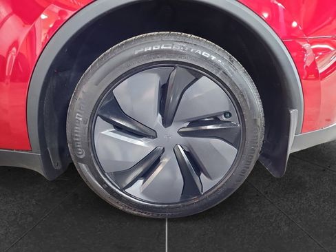 Used 2026 Tesla Model Y Long Range AWD/4WD image 29