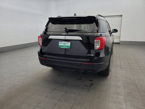 Used 2021 Ford Explorer XLT AWD/4WD image 7
